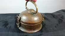 Load image into Gallery viewer, Antique Copper Metal Trinket Box Late 1800's - Early 1900's Arts and Crafts