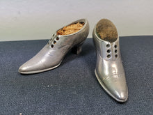 Load image into Gallery viewer, Antique Victorian Pincushion Shoes Miniature Silver Metal Straw Filled Late 1800's Pair Set of 2 Ladies Heels Pincushions Pin Cushions