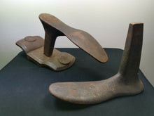 Load image into Gallery viewer, Antique Cobblers Shoe Last Lasts Cast Iron Metal Set of 2 Sizes and Stand Cobbler Shoe Making Tools