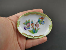 Load image into Gallery viewer, Vintage Herend Hungary Porcelain Ring or Jewelry Dish Bowl Hand Painted and Signed