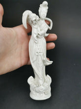 Load image into Gallery viewer, Antique Guanyin de Chine Geisha Lady Statue Figurine Chinese Sculpture Signed 19cm Medium