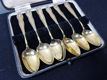 Load image into Gallery viewer, Vintage Silver Plated Teaspoon Set of 6 in Original Presentation Box 1930&#39;s EPNS
