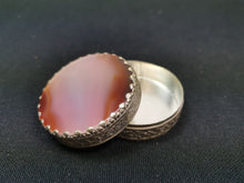 Load image into Gallery viewer, Vintage Scottish Agate and Silver Metal Trinket Jewelry Ring or Pill Box
