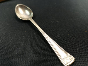 Vintage Celtic Knot Teaspoons Tea Spoons Set in Original Presentation Box Set of 6 Silver Plated Art Deco Original