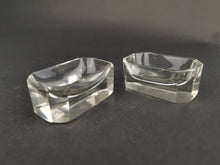 Load image into Gallery viewer, Vintage Salt Cellar Spice Bowls Pinch Pots Clear Crystal Glass Set of 2 1920&#39;s
