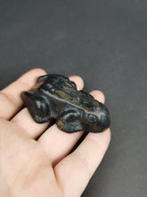 Load image into Gallery viewer, Antique Cast Iron Metal Frog Paperweight Figurine Early 1900&#39;s
